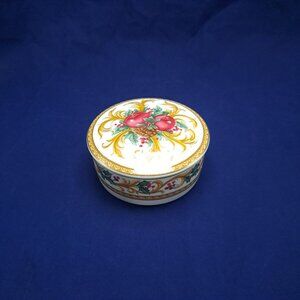 Mikasa Holiday Orchard Covered Candy Dish Trinket Box Christmas Gold Accents